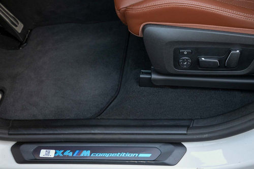 BMW X4 M COMPETITION AT