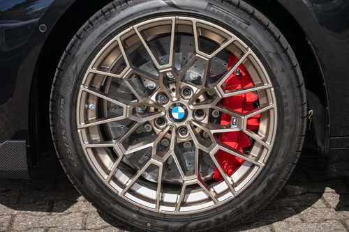 BMW M4 CS