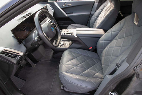 BMW iX xDrive40