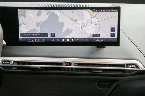 BMW iX xDrive40