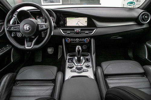 Alfa Romeo Giulia 2.0 Turbo 16V 206kW AT8-Q4 Veloce
