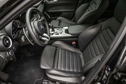 Alfa Romeo Giulia 2.0 Turbo 16V 206kW AT8-Q4 Veloce