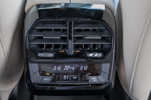 BMW iX xDrive50