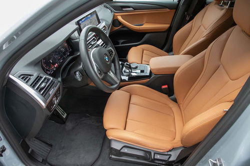 BMW X4 xDrive20i AT