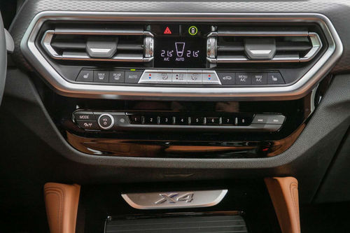 BMW X4 xDrive20i AT