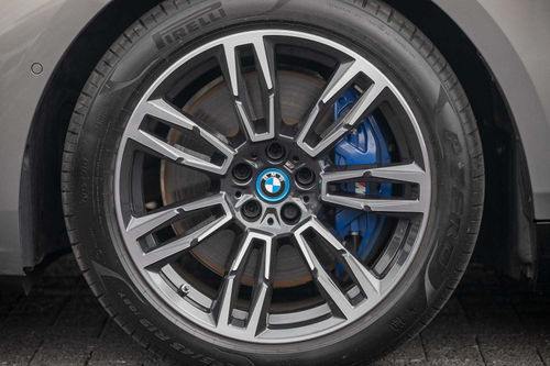 BMW i5 M60 xDrive