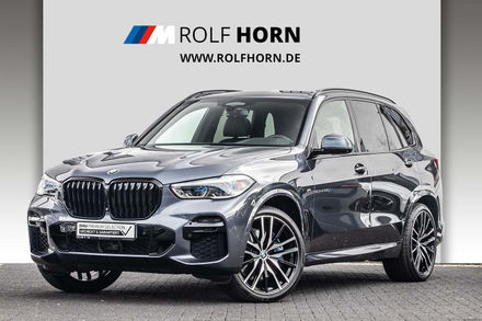 BMW X5 M50i