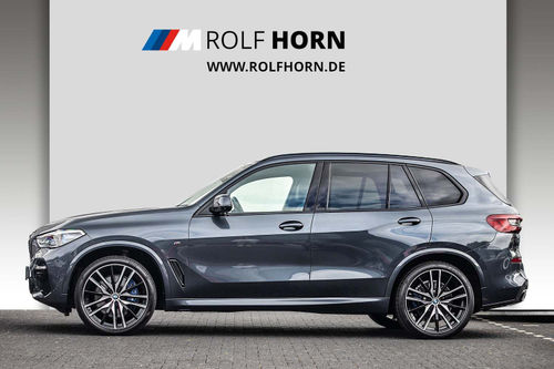 BMW X5 M50i