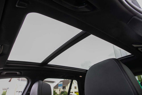 BMW X5 M50i