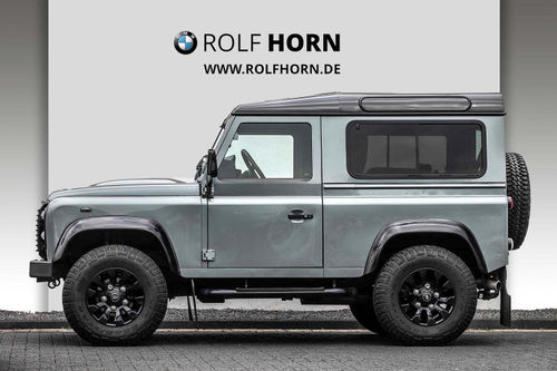 Land Rover Defender 90 TD4 Station Wagon Rough 2