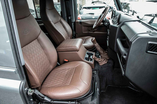 Land Rover Defender 90 TD4 Station Wagon Rough 2