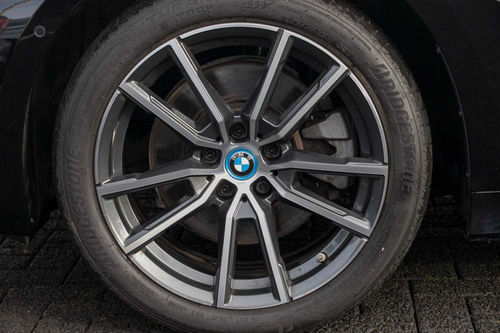 BMW 320e xDrive Touring Auto