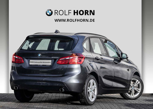 BMW 220i Active Tourer Advantage