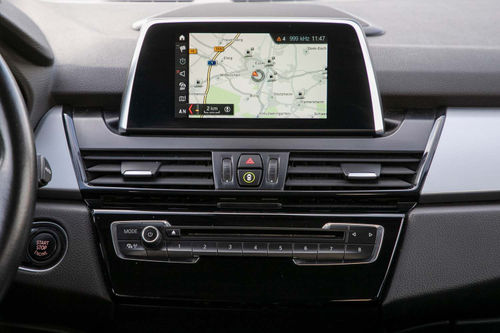BMW 220i Active Tourer Advantage