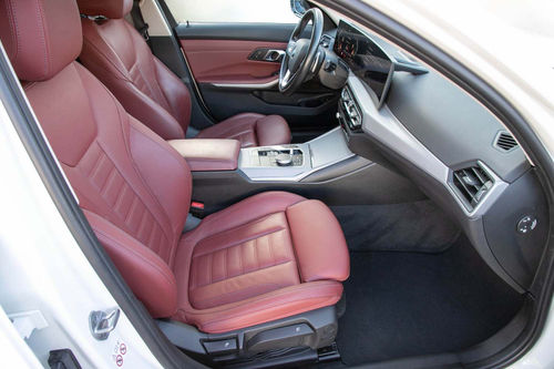 BMW 320i Touring Auto