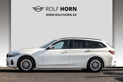 BMW 320i Touring Auto