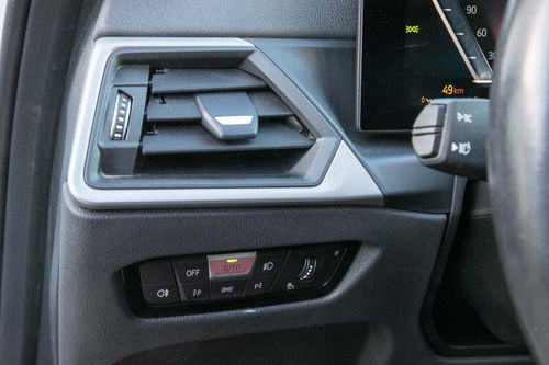 BMW 320i Touring Auto