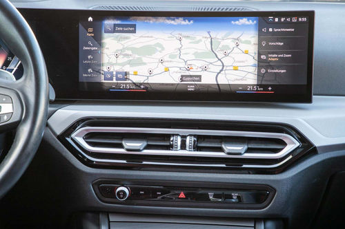 BMW 320i Touring Auto