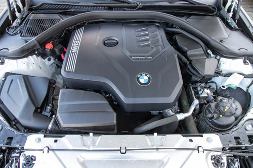 BMW 320i Touring Auto