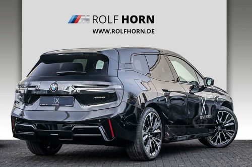 BMW iX xDrive60