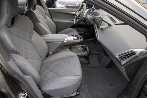 BMW iX xDrive60