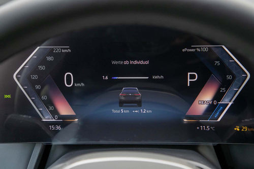 BMW iX xDrive60