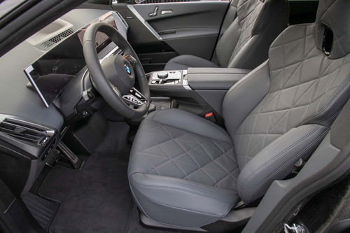 BMW iX xDrive60