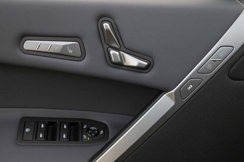 BMW iX xDrive60