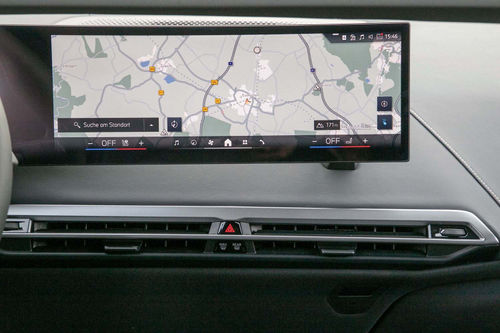 BMW iX xDrive60