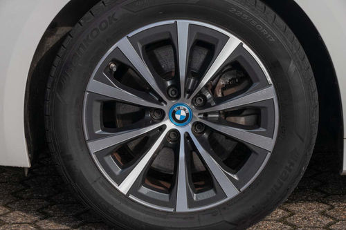 BMW 320e Touring Auto