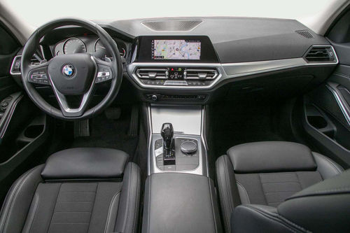 BMW 320i xDrive Sport Line Automatik