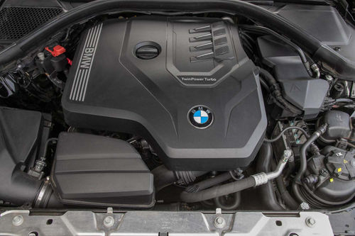 BMW 320i xDrive Sport Line Automatik