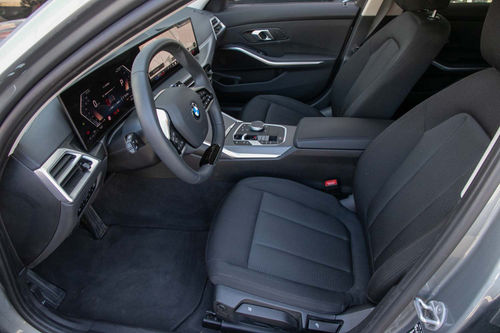 BMW 318i Touring Auto