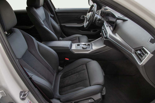 BMW 330i xDrive Touring Automatic