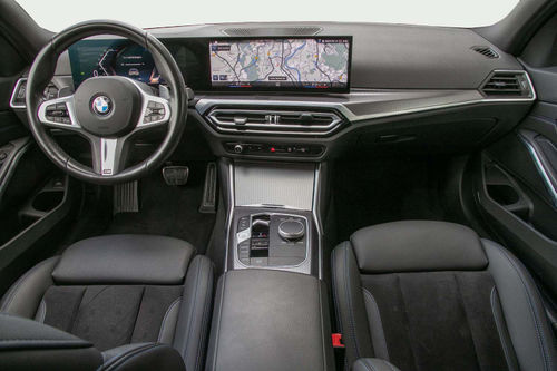 BMW 330i xDrive Touring Automatic