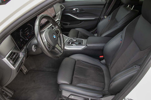 BMW 330i xDrive Touring Automatic