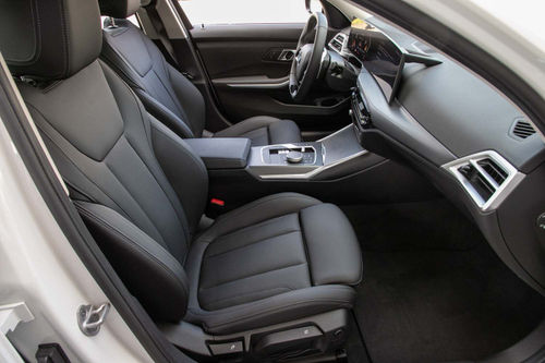 BMW 320i Touring Auto