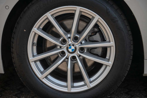 BMW 320i Touring Auto