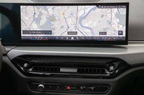 BMW 320i Touring Auto